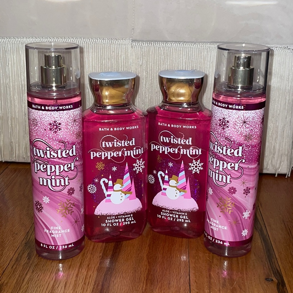 NEW Bundle 4 pcs  Bath and Body Works of TWISTED PEPPERMINT Spray and Shower Gel